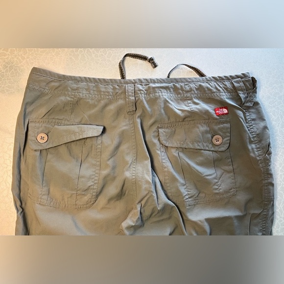 The North Face | Alam convertible hiking pants. Size: 14 - Picture 2 of 16